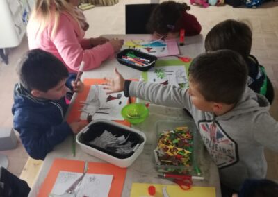 mostra dinosauri in carne e ossa laboratori